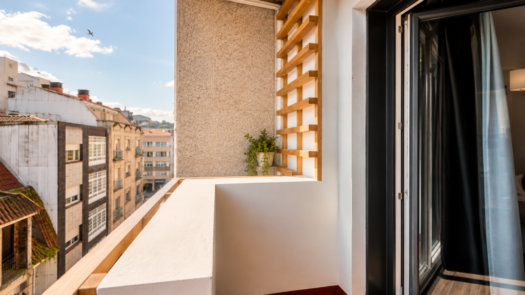 habitacion doble deluxe con balcon Hotel Innmare Fortuna Marín
